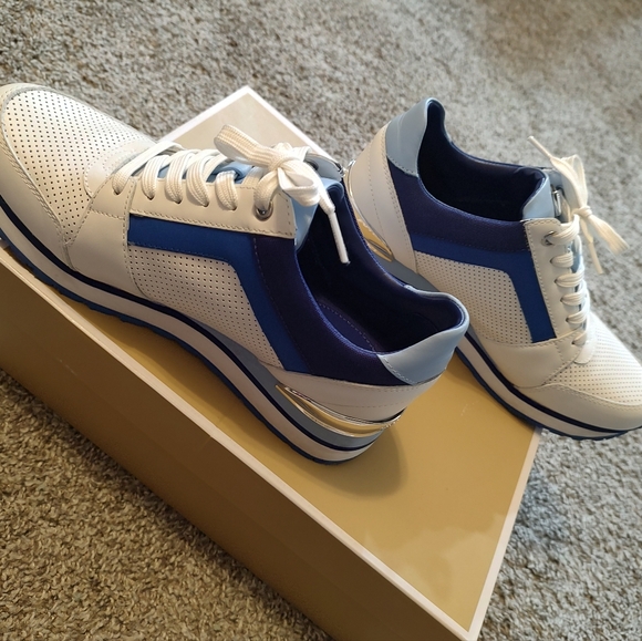 Michael Kors Billie Trainer - Picture 8 of 13